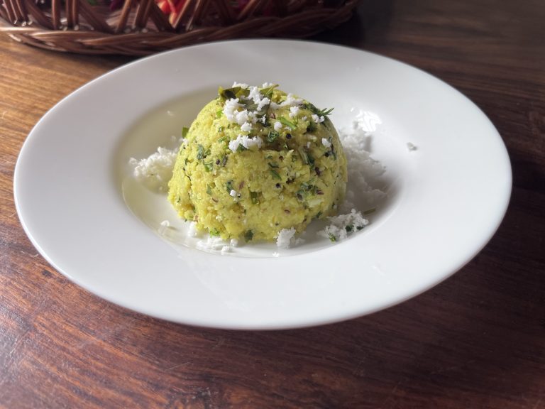 healthy breakfast, moong dal upma